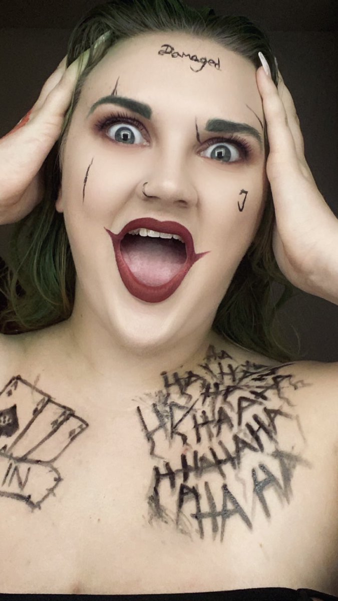 MermaidKayFX's tweet photo. 💚🃏Joker🃏💚
#jokercosplay #thejoker #jaredletojoker #DCcomics #bodypaint https://t.co/gDr1QzvJFe