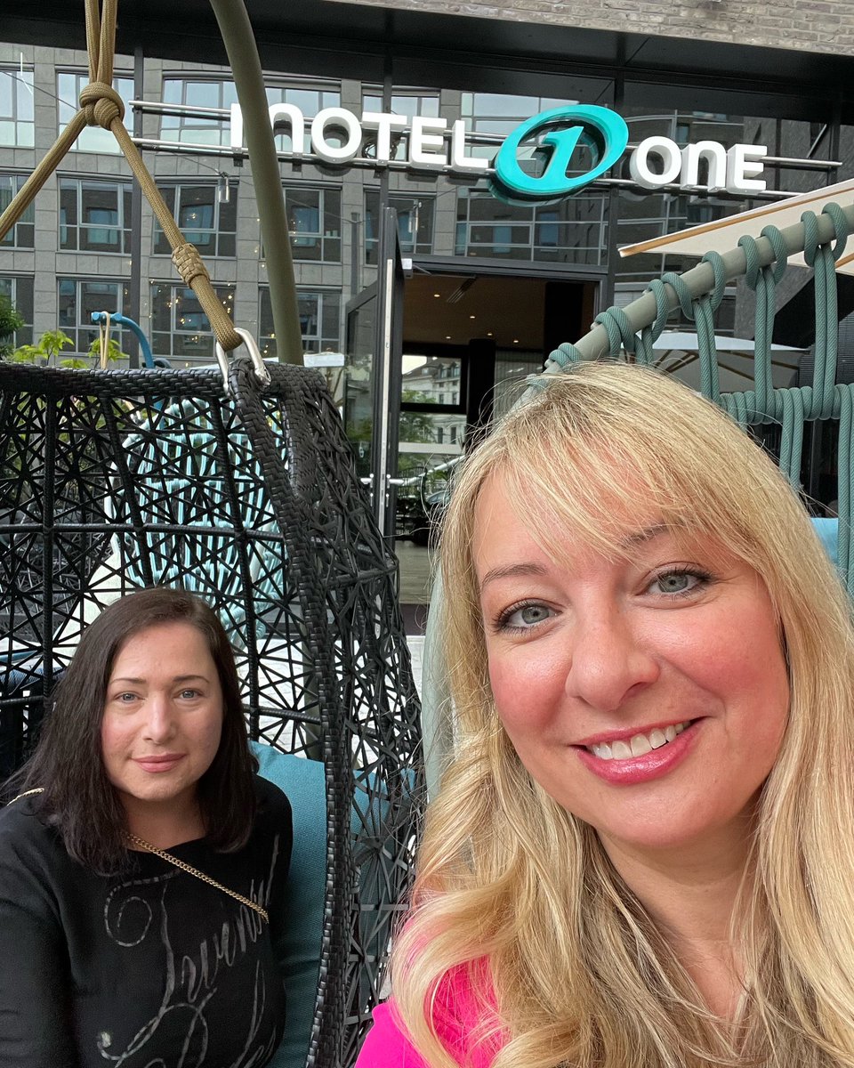 queentatiana's tweet photo. Hanging in Bonn, Germany at Motel One with Freya.
#comfort #lsfi #lovesongsforidiots #bonn #germany #europe #travel #motelone #friends #vacation #relaxation https://t.co/eOFqolMBXX