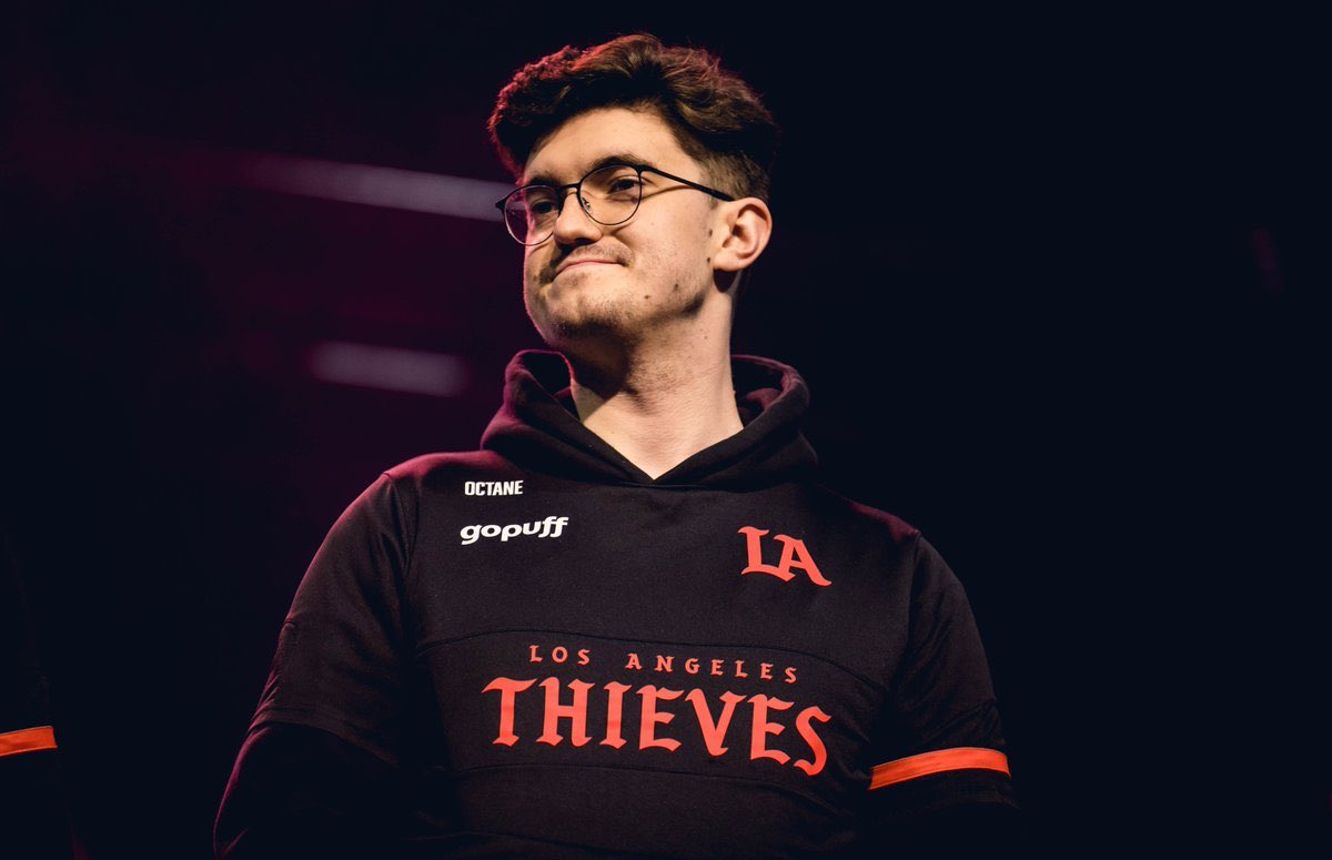 Octane has announced his retirement from professional Call of Duty. 

Octane won 10 championships throughout his career including one world championship and was widely considered one of the greatest ARs we’ve ever seen. A true legend of the scene.