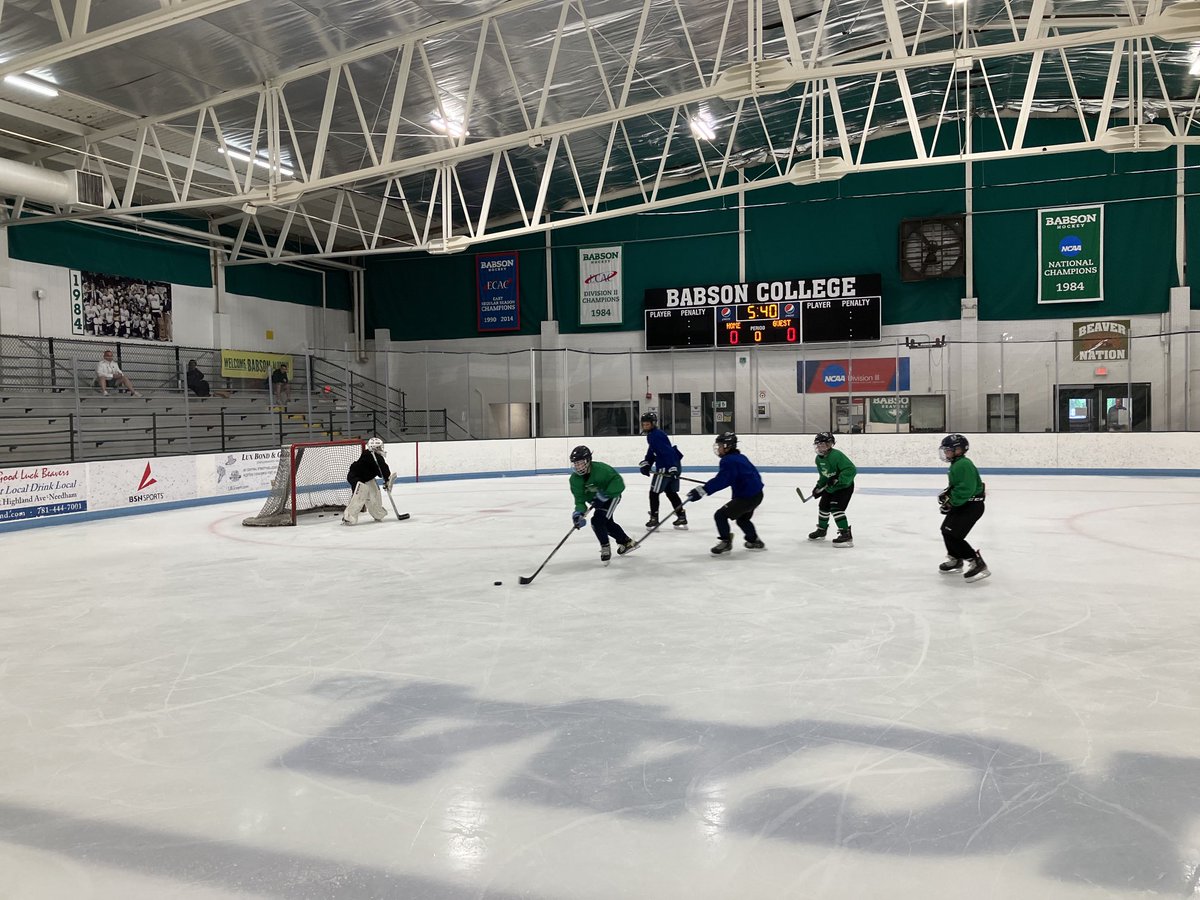 Ricer18's tweet photo. Youth Hockey Game Development Program at Babson College
Great 1st year

Thank you to the players &amp; families.  

Great to have coaches from  St. Sebs/McCann, Belmont Hill -Phinney, Milton Academy-Gaudet, CM-Rooney and Brad Arvanitis who worked w/ our goalies
#GamesBasedDevelooment https://t.co/Eryj8WZwXt