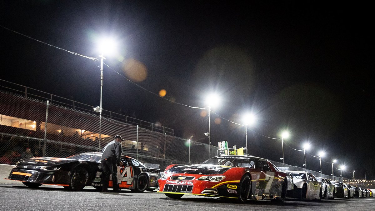 Under the lights at Star Speedway, the Pro Stocks shine. ⚡️ 100 laps, $3,000 to win this Saturday night. It's round three of our 2023 season & we hope to see YOU there!