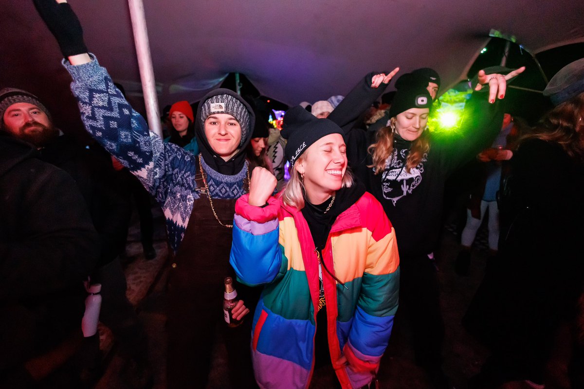 CoalesceNewYear's tweet photo. SUMMER FUNDRAISER ANNOUNCED ☀️ Saturday July 8 at Tiki Bar with some of our faves! Come feel those summer night vibes with us and directly contribute to the success of the next Coalesce NYE. $10 presales available ▶️ https://t.co/BoTw7I0kVg https://t.co/7B8cREm5rI