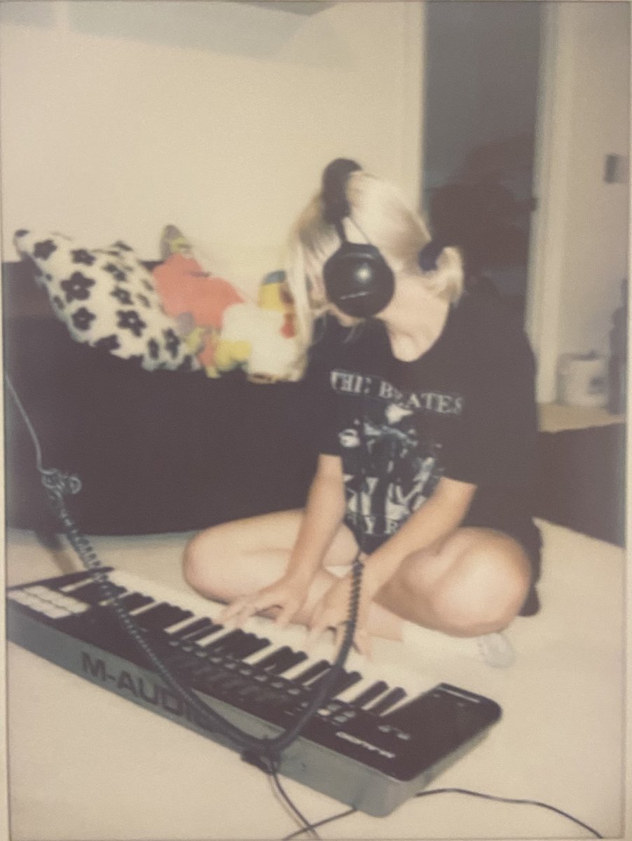 shhh🤭 presave.umusic.com/sarahcothran