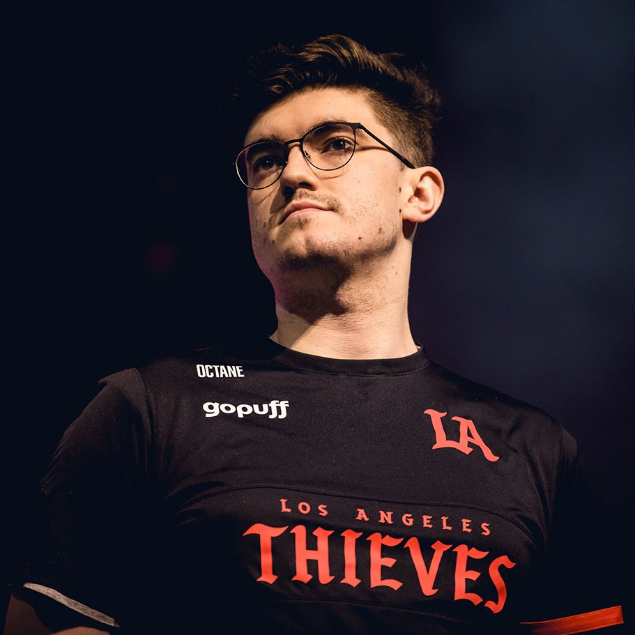 intelLAThieves's tweet photo. One of the best AR players of all Time.

From the entire 100 Thieves and LA Thieves fanbase, Thank You for everything @OctaneSam.

#LAThieves