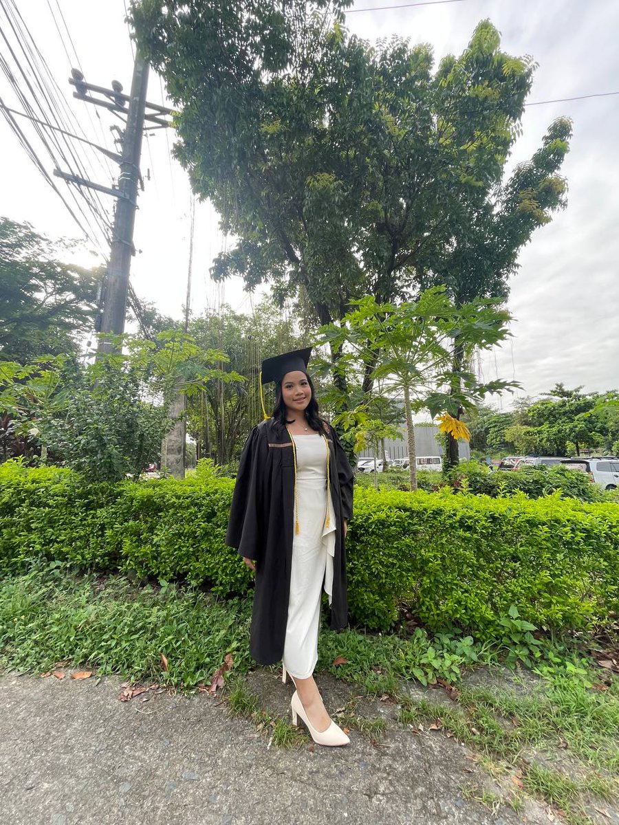 runami2000's tweet photo. Inion, Ronamaie Virtudazo 
Bachelor of Science in Information Technology

P.R.O. - IT Society  Officer 2022-2023
🏅 Dean's Lister 
🎓 Class of 2023 https://t.co/dl3hlEGR3A