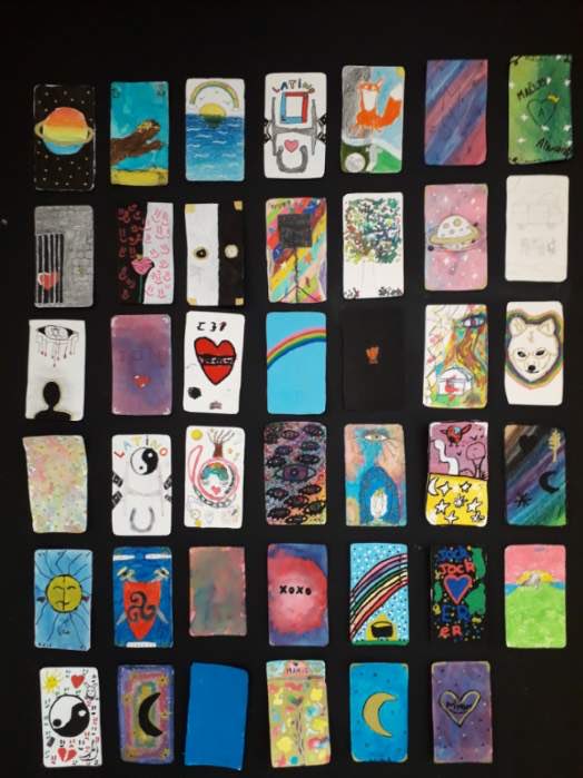 BrigitteGuene's tweet photo. Travaux des élèves en arts plastiques 👏 #arts #peac #clgstexlesneven https://t.co/WYvuWUAMWc