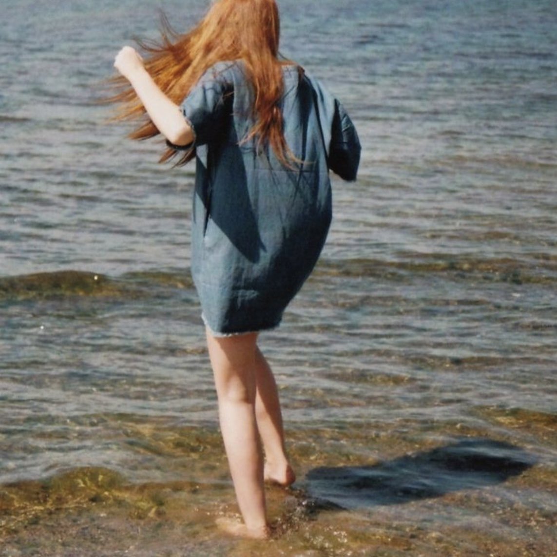 LILYLPOTTER_HP's tweet photo. theme day: 🏕️

giorno 1: già disperata, ho rubato cibo dai miei fratelli perché il mio non bastava https://t.co/IhtSQnaC5Y