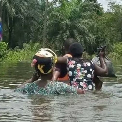 Heartfelt thoughts for Oyigbo West & Bua Kannie Community in Khana LGA facing floods. Urging Rivers State Govt to act swiftly on infrastructure & drainage. We share this responsibility. Let's stand united in these tough times. #RiversStateStrong #TogetherForRivers #RiversState