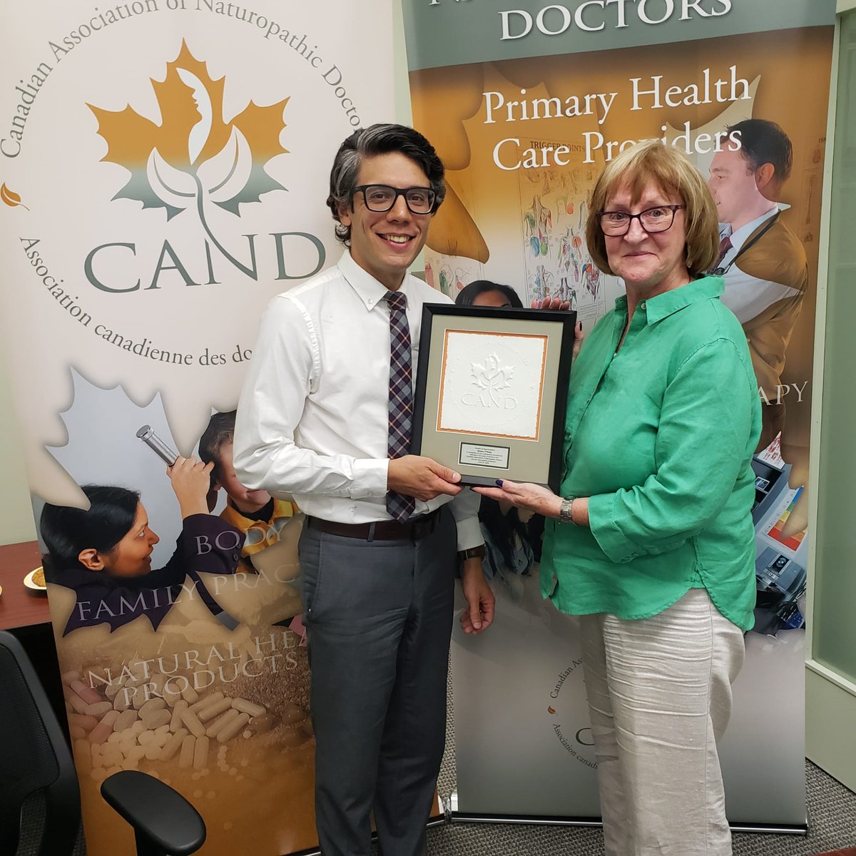 This past weekend, the CAND was proud to present Dr. Mark Fontes, BSc, ND, with the Distinguished Service Award and Shawn O’Reilly, Executive Director and Director of Government Relations, CAND, with an Award of Appreciation at our Annual General Meeting. #BetterHealthTogether