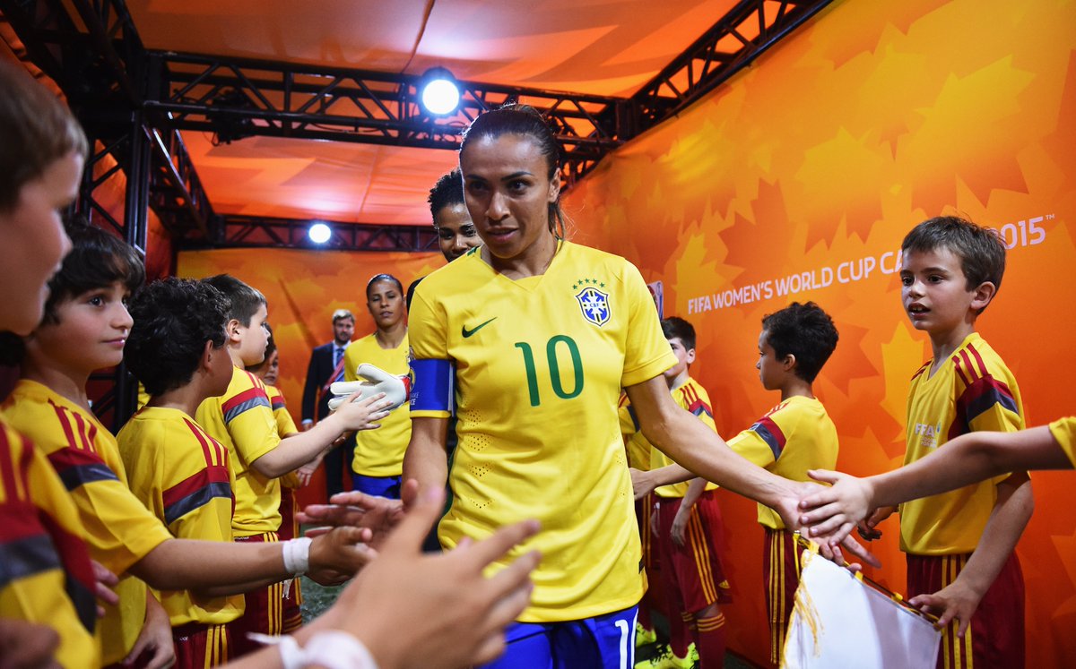WGolazo's tweet photo. 🏆2003, 2007, 2011, 2015, 2019 … 2023 🏆

@martavieiras10 has announced that this World Cup will be her last.

In 2019 she became the first player to score at five World Cups! https://t.co/8Kk5KTosKg