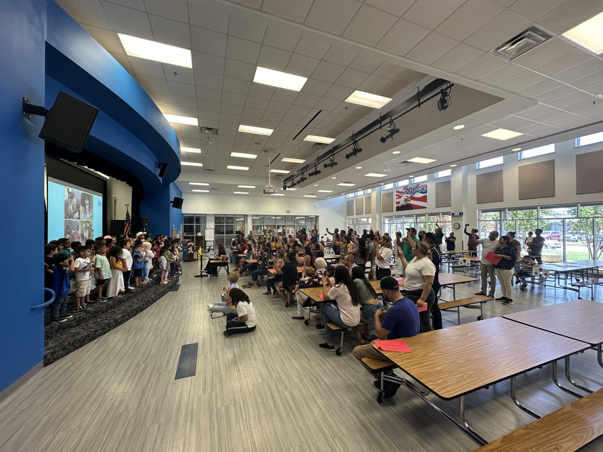 ✨🥰😍@CFBISD celebrates and embraces diversity and all cultures! Welcome to our #OneBIGFamily! #CFBISD #LTL2023 @EldredgeWendy @susanmachayo @CFBElem_Bil_ESL @CFBFacilities🇧🇷🇦🇷🇨🇴🇯🇵🇺🇸🇲🇽💕