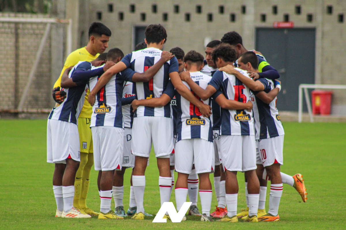 andrevalenciass's tweet photo. Torneo de Reservas 📸⚽️ 
Deportivo Municipal 🆚 Alianza Lima https://t.co/obUMy1lZoa