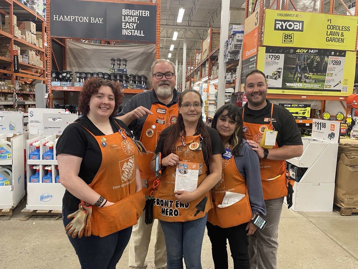 Outstanding support visit in 1906 Orland Park today.   Christie is an OFA Superstar!   She knows how to take care of our customers with accurate and quick pick times.   We appreciate you.