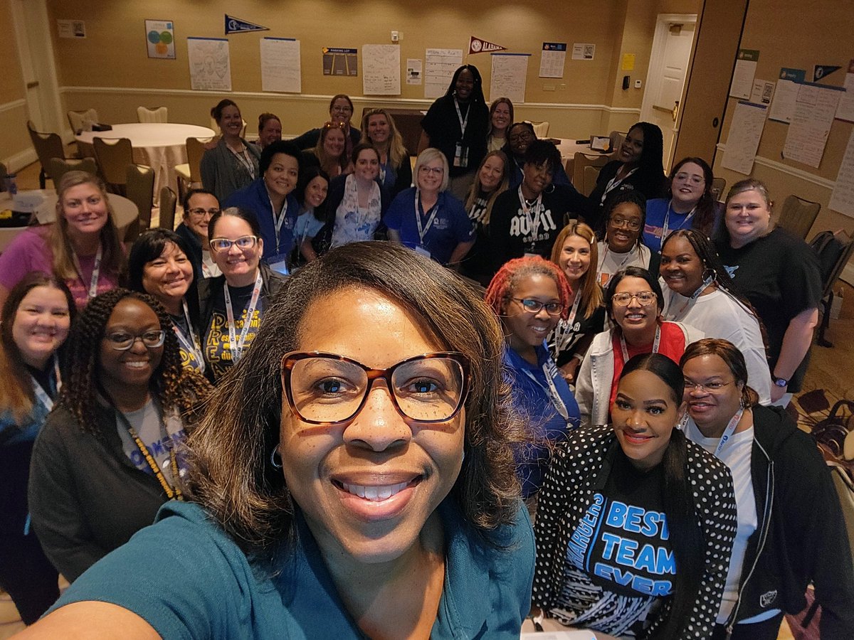 flanders94's tweet photo. The @AVID4College Cultivating Writing-Elementary Crew Orlando is simply the best. #AVIDSI2023 #AVID4Possibility #AVIDJoy #AVIDFamily https://t.co/3wcI0aeX0f