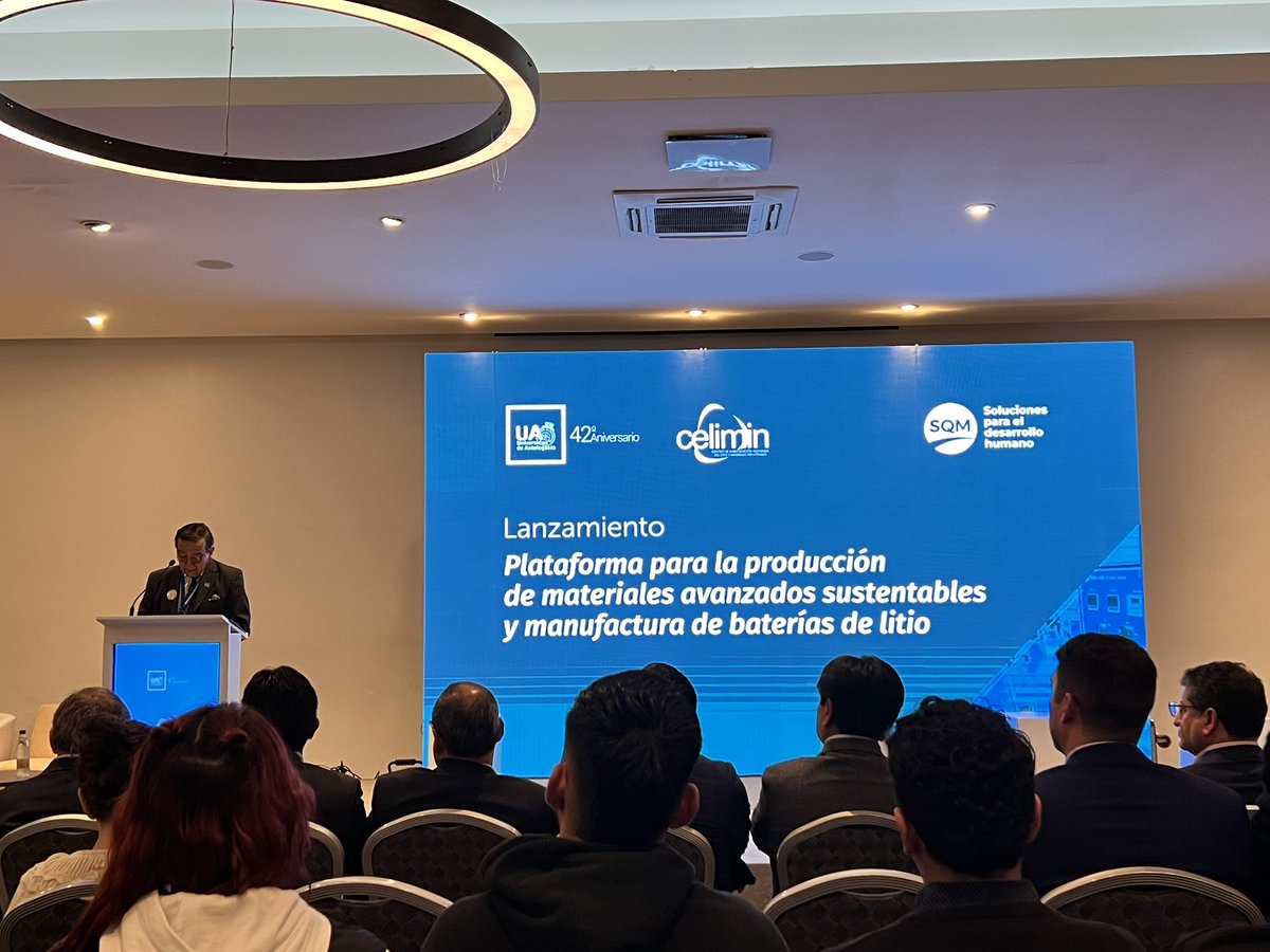 Paulis_ma's tweet photo. En el “Lanzamiento para la producción de materiales avanzados sustentables y manufactura de baterías de litio” @CeliminUantof #sqm 
#celimin #uantof https://t.co/d6esqs6ljW