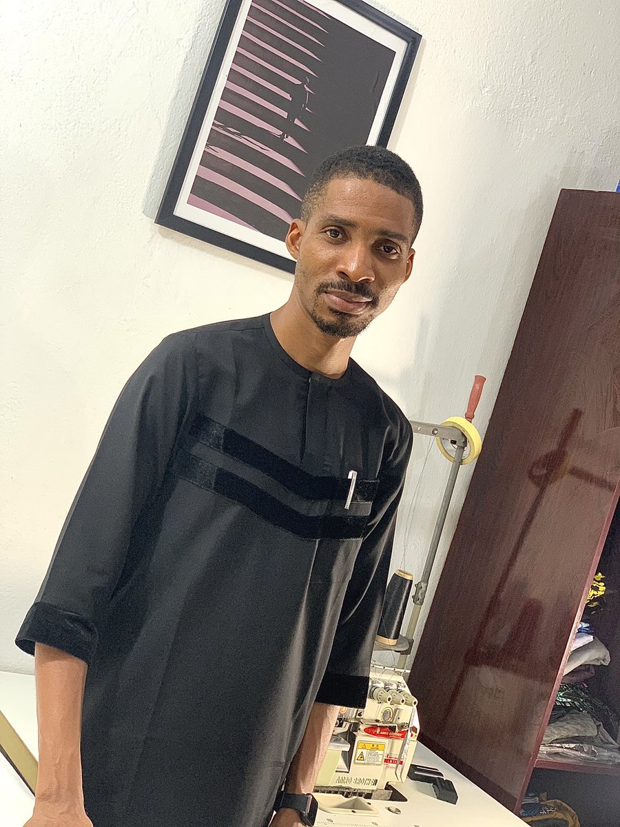 Leinad_niel's tweet photo. Black et Velvet 3/4 Sleeve Kaftan
.
Call / Whatsapp : +2348037369211
.
#senatorwears #success #kaftanking #leinad_niel #tunicdress #africanmenfashion #habit #africanmanstyle #tunicstyle #habits #senatorstylesformen #wamballclothing #kaftanstyle #successquotes #wamball https://t.co/6iYXTS3eP8