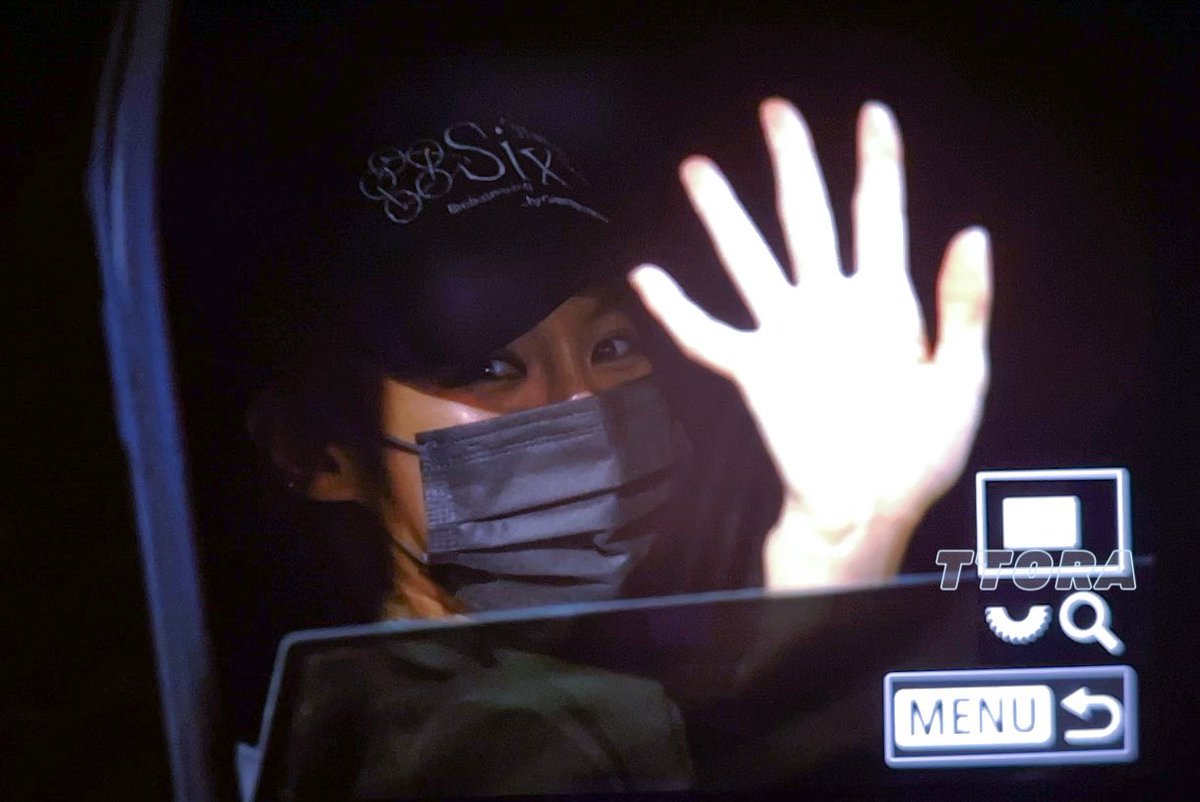 _snsd_updates's tweet photo. [Update] 230620 #HYO - Incheon Airport Arrival (Da Nang, Vietnam → Korea)

*Cre: ttora

#hyoyeon #효연 #kimhyoyeon #김효연 #djhyo #incheonairport #인천공항 #airport #airportfashion #incheon #vietnam #베트남 #danang #hoian #2023seenfestival #seen_festival #seenfestival
230620 https://t.co/ara6IKzSvZ