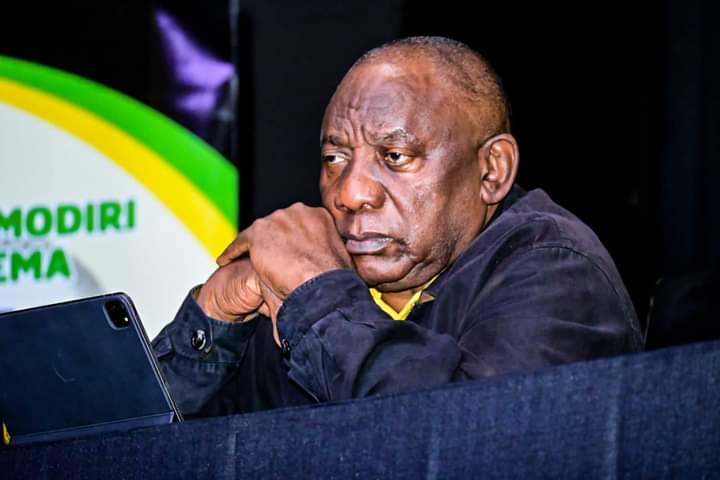 Ayanda_Mredlana's tweet photo. BREAKING NEWS: South Africa will be removed by BRICS partners. The BRICS summit will no longer take place in South Africa. This is due to Cyril Ramaphosa double standard with the WEST or NATO. https://t.co/nrm0sdIlAp