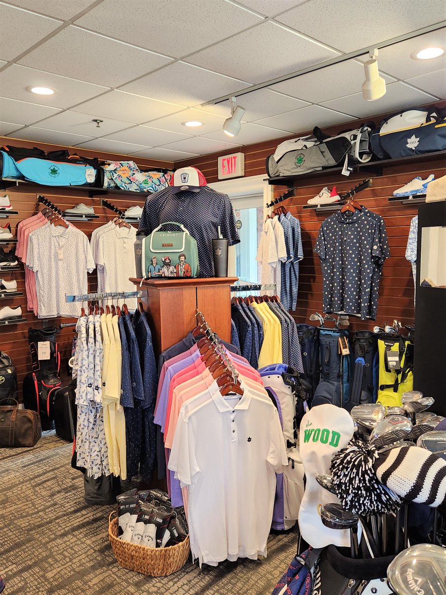 If not, then be sure to stop by the @maplewoodgolfshop and take a look around.🏌️
#maplewoodproshop #maplewoodcountryclub #maplewoodcc #proshop #maplewoodnj #golfing #golf #golfballs #merch #golfattire #golfhat #golfclub