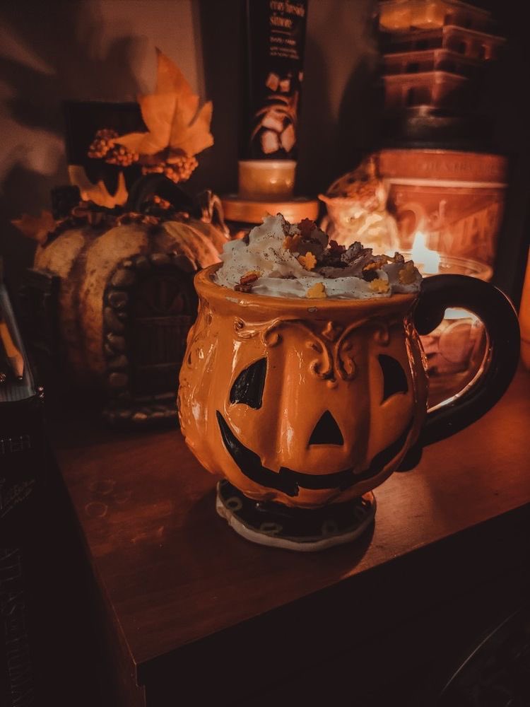 HalloweenLove66's tweet photo. https://t.co/dGZ3pLm9hQ