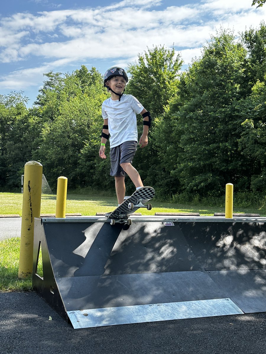 CampsReston's tweet photo. All it takes is a little confidence. 😎 And that's just what our Camp on Wheels campers are about! New skills are being learned every day!🛹

Special thanks to our partners The DC Wheels and Metrotek Skateboards!
#RestonCamps #EnjoyReston #CampOnWheels #FXVA #SummerCamp #Summer https://t.co/yGmQlHCbfV
