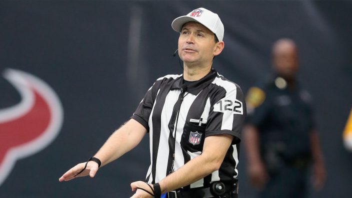 MLFootball's tweet image. #NFL head referees full-time jobs, per @footballzebras: 

-Brad Allen is a non-profit CEO
-Tra Blake is a software quality assurance manager
-Clete Blakeman is an attorney
-Carl Cheffers is a sales manager
-Land Clark is a chief building official
-Alan Eck is a tax manager…