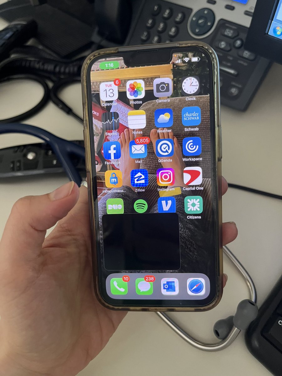 CurlyPothook's tweet photo. a question to all the other physician assistants out there. Is it normal for your attending to have a picture of your feet set as his wallpaper background? asking for a friend!!! https://t.co/87cVMYd83m