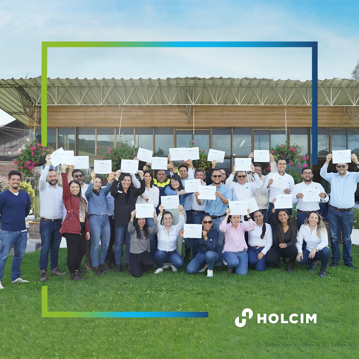 HOLCIMColombia1's tweet image. Hacemos parte de la Red de Aprendizaje en Sistemas de Gestión Energética de Colombia (RdA SGEn), desarrollada por @MinComercioCo, con el acompañamiento de @MinAmbienteCo #UniónEuropea, @EUROCLIMA_UE_AL, @giz_gmbh, @ANDI_Colombia #EnergyPerfomance.

#ConstruyendoProgreso #energía