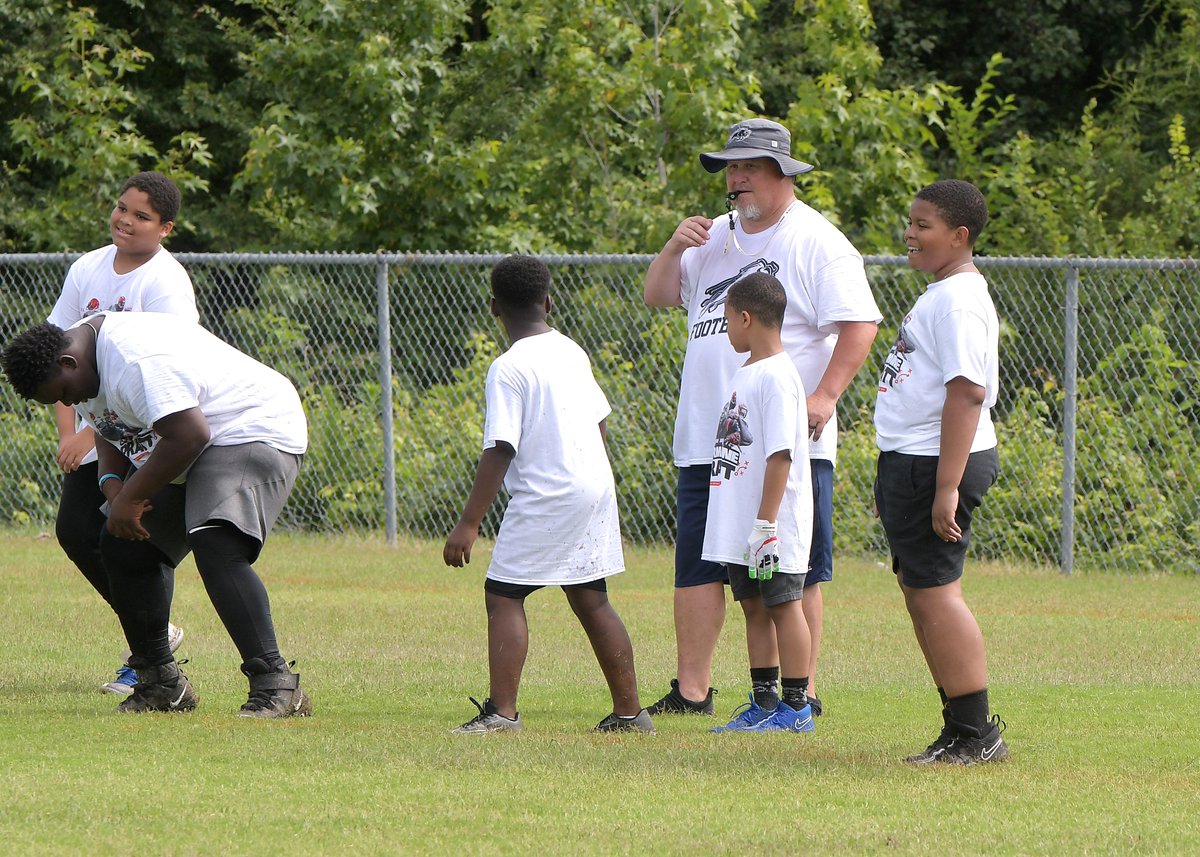 Central hires Doak to coach football | HPE bit.ly/442Mpg4