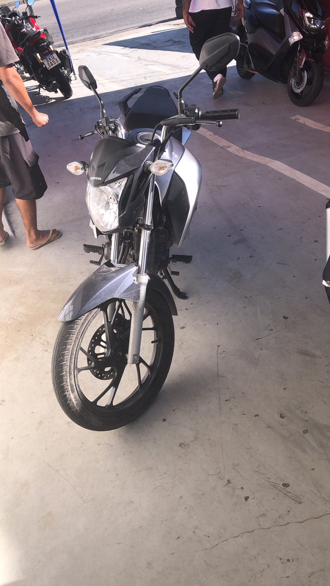 digo_surfista's tweet photo. Só agradecer a Deus por essa conquista 2023 na pista 🥰🏍️😭🙌🏾 https://t.co/KF30zTtkZ4