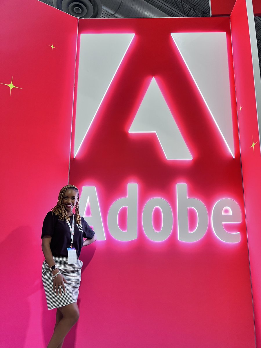 #ISTELive23 Day 2️⃣ was a HIT! We absolutely love our community and supporting school districts to bring @AdobeForEdu to life. So much energy in the space! #AdobeEduCreative
