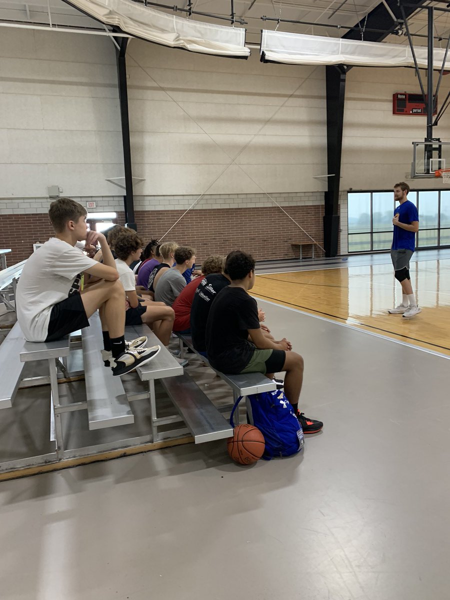 HauserHoops's tweet image. Great to have 2018 grad Alex Gross back in the gym with us today! He is about to embark on his pro career, and spoke to our guys about his basketball journey.

Wishing him the best of luck in the next chapter of his career! Proud of how he represents Hauser Basketball!