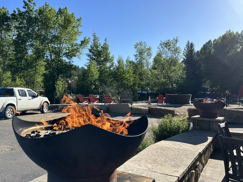 InnSilverMoon's tweet photo. "Embrace the enchantment of nature's embrace as you gather around a crackling fire by the riverside. Indulge in the sweet joy of s'mores while immersing yourself in the soothing sounds of the flowing river. #NatureBliss #FiresideDelights" https://t.co/hZfSoXkkdr