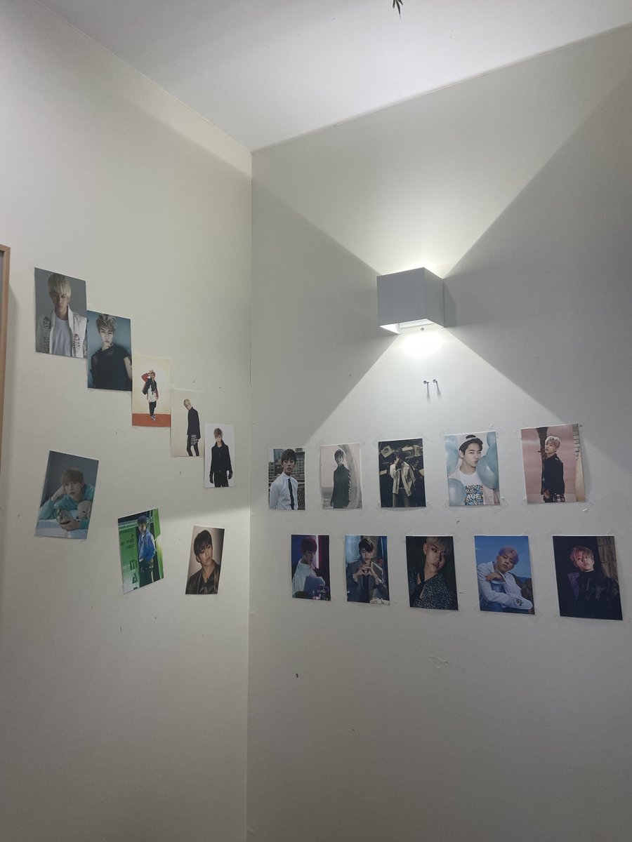 moonupthesky95's tweet photo. 4.모리카페
요기는 직접 못가서 지인에게 부탁해서 특전이랑 사진겟촤! 27일 선착 특전까지 받아서 넘나 햄보케요♡ 포카랑 다 너무 쫀예♡ https://t.co/uGZQwzpi23