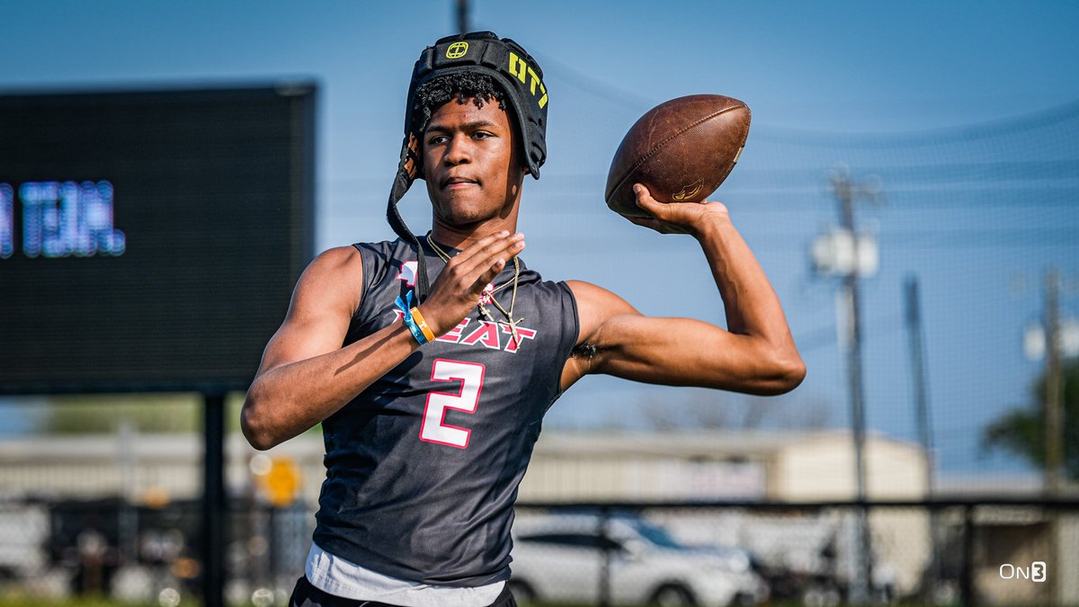 Latest on 4⭐ Top 90 QB Deuce Knight:

Per Adam Gorney, Tennessee🍊 and Notre Dame☘️ are the Top 2 Schools vying for the services of the George County, Lucedale, MS product.

This would be a huge victory for the 2025 Irish Class, as Knight is ranked as the #3 QB (28th Nat'l) in…
