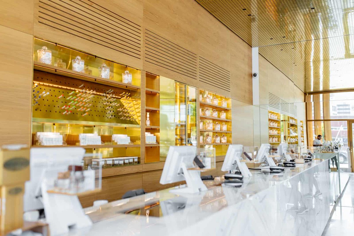 Visiting A Dispensary: Tips &amp; What To Know

Visiting a dispensary for the first time can be a daunting experience, especially if you're new to the world of cannabis....

prestodoctor.com/content/genera…