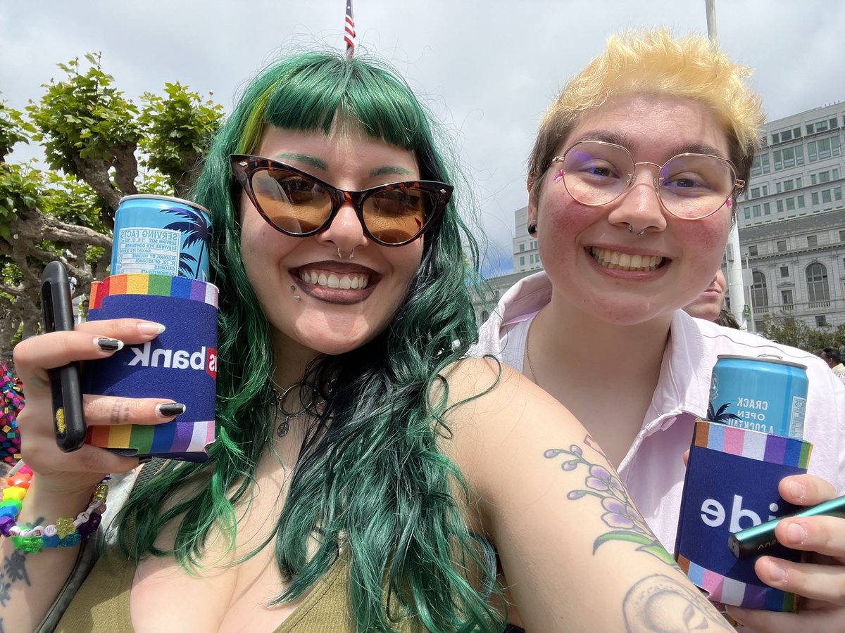 Oh hi Gays!! 🏳️‍🌈✨

#SFPride2023