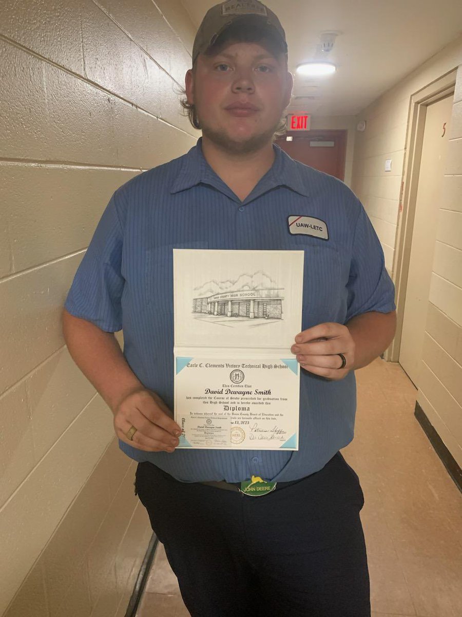 Former CHS student, David Smith wanted to share his good news about graduating from Earle C. Clements Victory Technical High School in Morgantown, KY! He’s preparing to become a diesel mechanic! He is in Kentucky, but he’s still a “Duke” at heart! #WeAreCuCPS