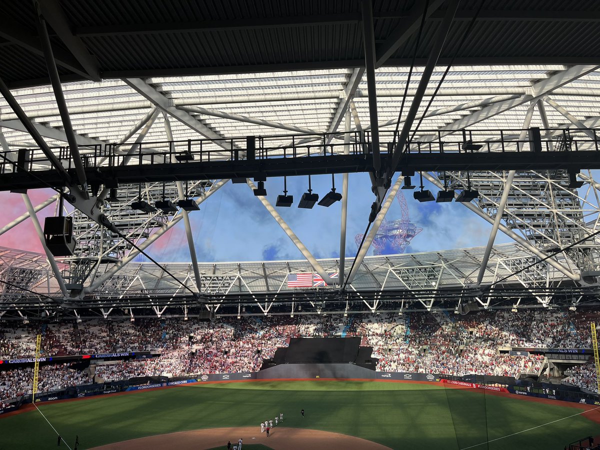 batflips_nerds's tweet photo. 🚨NEW POD🚨

A final #LondonSeries treat in the form of some interviews from Sunday’s game:

🔔 @MLBEurope Ambassador and Phillies legend Chase Utley
🔴 @cardinals Oli Marmol and Jack Flaherty
🐻 @cubs Mike Tauchman

🟢 https://t.co/R8cJPfRBLy
🍏 https://t.co/fQ18B0QFTr https://t.co/PDsSCxqeuy