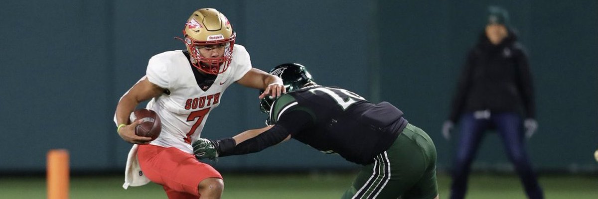 athlete_texas's tweet photo. One of the top athletes in the DFW South Grand Prairie Dual Threat QB/ATH @BalloutJaden receives first offer from @HendrixFootball this weekend. @SportsDayHS 

His 2022 stats

149/251 passing 
1,936 passing yards 
15 TDs

111 Carries 752 yards 
11 rushing TDs https://t.co/dFiZUAV4E4