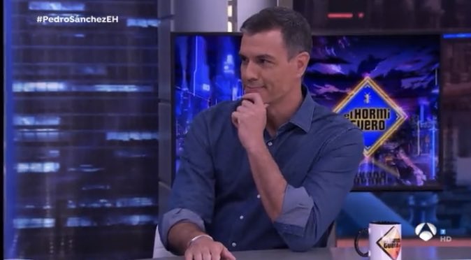 Es la primera vez que en El Hormiguero hay dos trancas debajo de la mesa.
#PedroSánchezEH