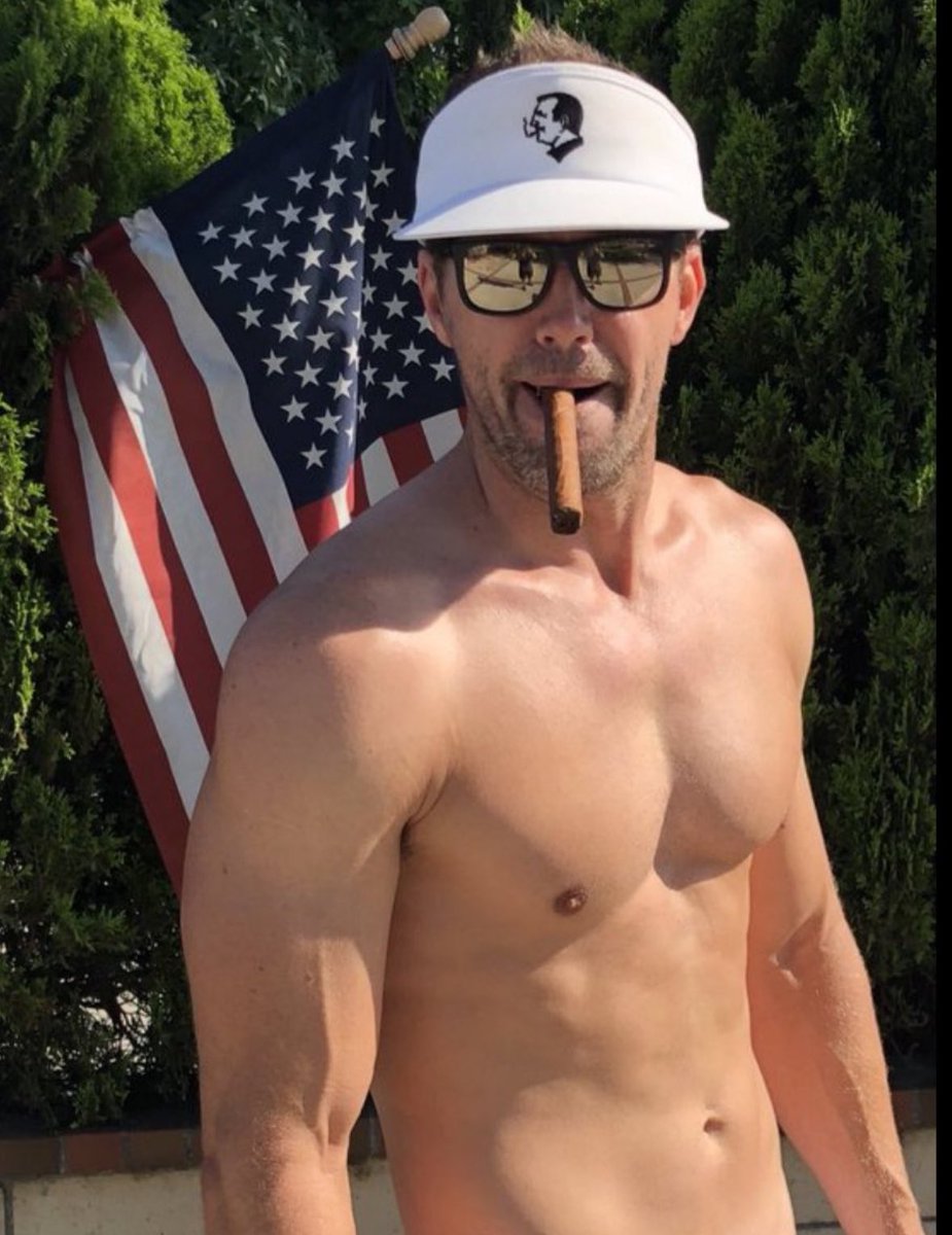 OshTyler's tweet image. #Hackoff vs #Smackoff