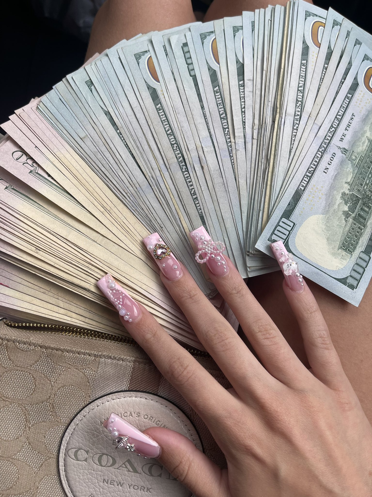 mia 🎀 on Twitter: "@nullniloc twin https://t.co/pakY3NVcpb" / Twitter