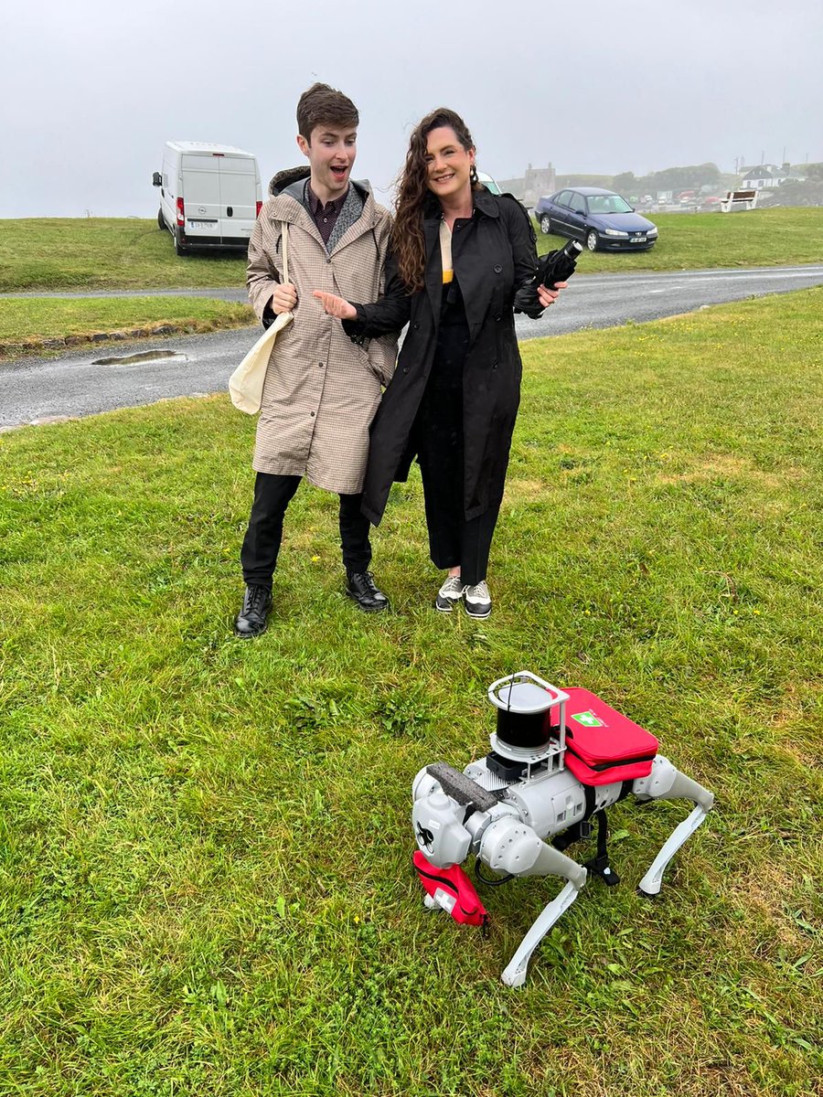 It's not every day you get to meet a #digitaldog! One of many astonishing innovations seen today while on-site visiting the #HomeHealth project on  #Clareisland. Patient-led technology that compliments and amplifies current healthcare capacity and increases QoL for islanders-🤩