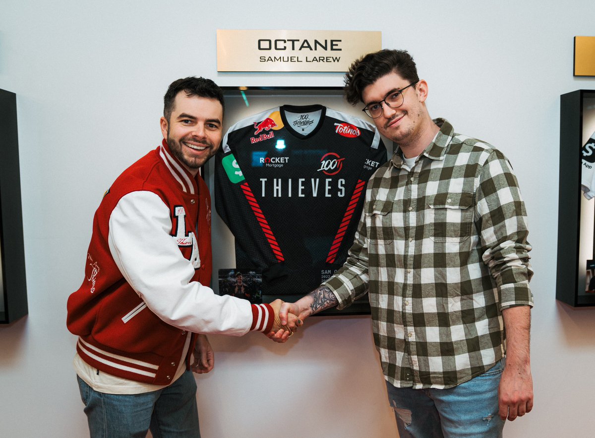 One door closes another one opens.

My competing career may be over, but my content has only just begun.

Officially joining <a href="/100Thieves/">101 Thieves</a> as a content creator😋