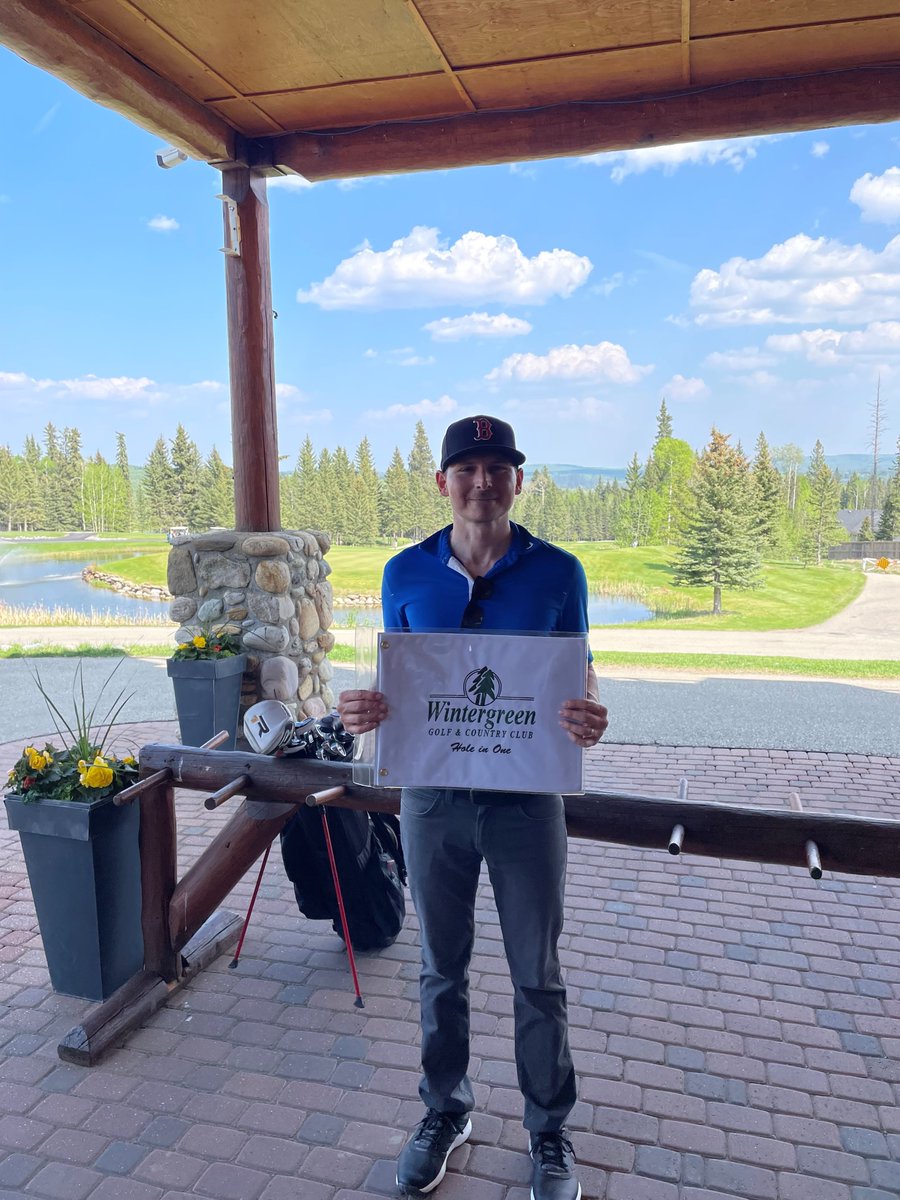WGgolf's tweet photo. A Hole in One from the May long weekend we almost missed posting. Congratulations to Andrew on his Hole in One on #7!  Way to go! 

#holeinone #golf #braggcreek #golfab #albertagolf #golfseason #golfchamp #ace #exploreab https://t.co/YCmDkDDoIo