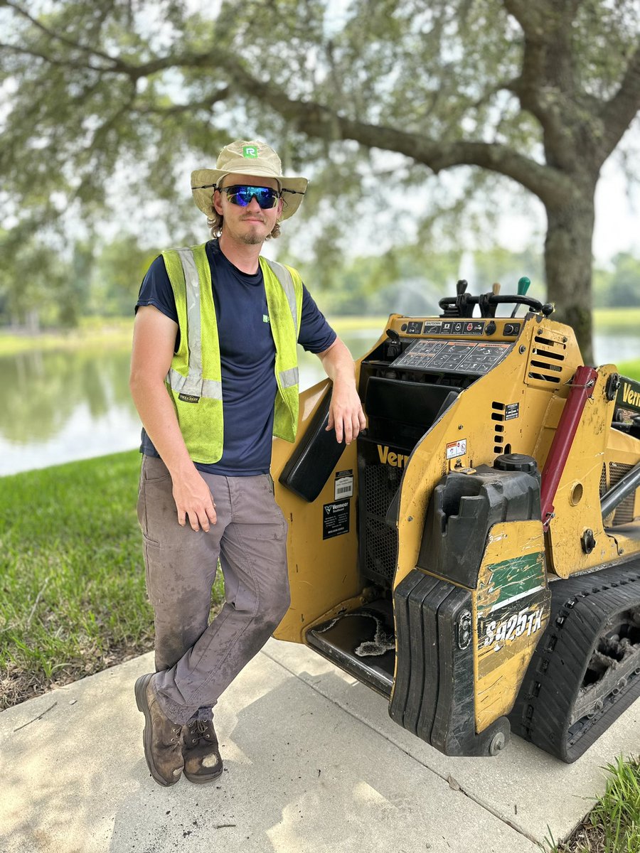 Meet Tommy Barnett, Landscaping Tech affectionately known at ‘Tenn Tenn.’ 
-With us 10 months.
-24 years old & from Parsons, TN. 
-Favorite team Tennessee Titans (Tighten Up!).
Thank you, Tommy, for being part of Team Rockaway!
#rockawayinc #jacksonville #landscaping #jaxbeach
