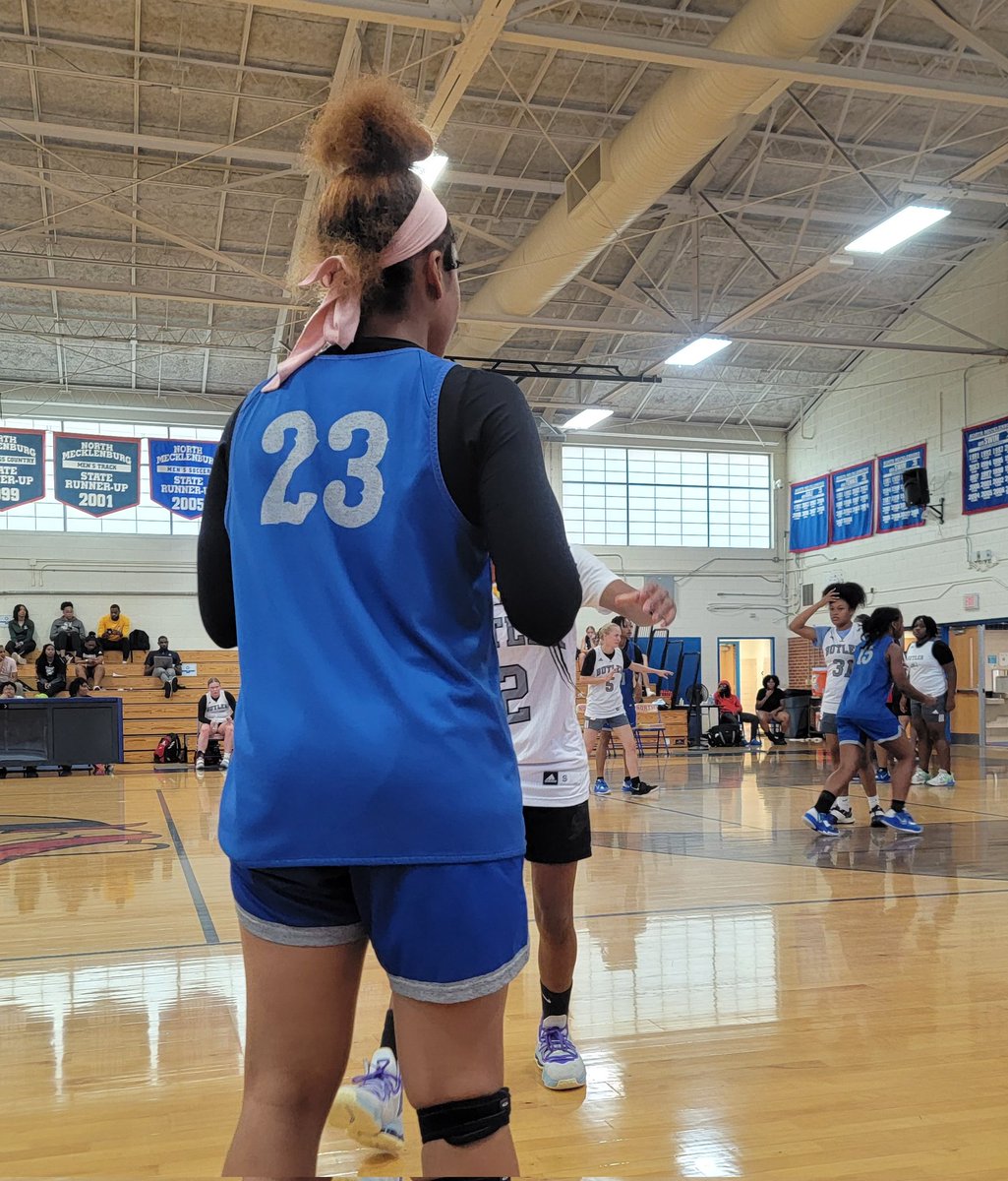 CGHRMedia (@cghrmedia) on Twitter photo π #CGHRMedia
#NorthMeckInvitational
π - #NorthMeck
<a href="/NorthmeckWBB/">North Meck WBB π</a> - 2024 - Guard - <a href="/bostonbates2024/">bostonbates2024</a> - <a href="/TUGirlsBB/">Team United Girls</a> - Is #LockedIn π For a Strong #SeniorYear
MAJOR STOCK RISER π
<a href="/NCAA/">NCAA</a> Div 1 #MidMajor Programs need to #PullUp
#TheCarolinas
#CarolinaGirlsHoopsReport π #CGHRMedia
#NorthMeckInvitational
π - #NorthMeck
<a href="/NorthmeckWBB/">North Meck WBB π</a> - 2024 - Guard - <a href="/bostonbates2024/">bostonbates2024</a> - <a href="/TUGirlsBB/">Team United Girls</a> - Is #LockedIn π For a Strong #SeniorYear
MAJOR STOCK RISER π
<a href="/NCAA/">NCAA</a> Div 1 #MidMajor Programs need to #PullUp
#TheCarolinas
#CarolinaGirlsHoopsReport