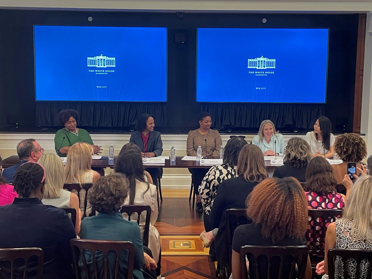 🤰Today, the White House hosted a celebration of two historic laws signed by President Biden - the Pregnant Workers Fairness Act & the PUMP for Nursing Mothers Act - with @USEEOC Chair Charlotte Burrows, @WHD_DOL Principal Deputy Administrator Jessica Looman, and workers.