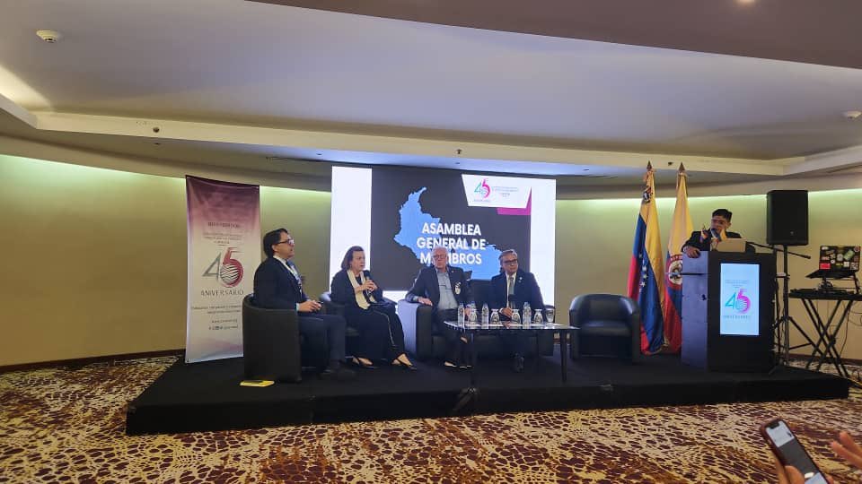 El presidente de Fedecámaras <a href="/carfernandezga/">Carlos A. Fernández Gallardo</a> participa en el conversatorio: Estado de evolución de la Relación Binacional Venezolano - Colombiana desde el 26 de septiembre a junio 2023 a propósito de la Asamblea General de <a href="/CAVECOL/">CAVECOL</a>.